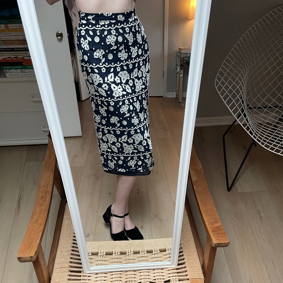 Vintage Giorgio Armani Silk Skirt - Picture 2 of 5